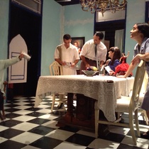 Photographs of a rehearsal for the theatrical production, Contigo, pan y cebolla