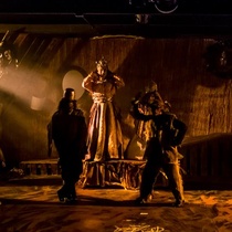 Photographs of the production, "La orgía"