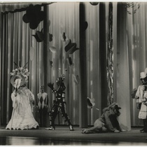 Photograph of the production, El mago de Oz (The Wizard of Oz)