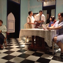 Photographs of a rehearsal for the theatrical production, Contigo, pan y cebolla