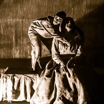 Photographs of the production, "La orgía"