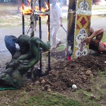 Photograph of the performance, "Humo en las altas torres"