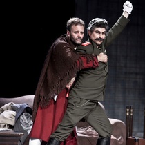 Photographs of a rehearsal for the theatrical production, Cartas de amor a Stalin