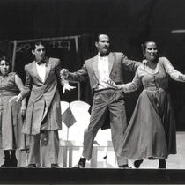 Photograph of Déxter Cápiro, Xiomara Palacios and Héctor Noas in the production, “La boda”