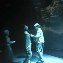 Photographs of the theatrical production, La profesión de la Sra. Warren (Miami, 2015)