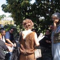 Photograph of the performance, "Enriqueta al debate intelectual"