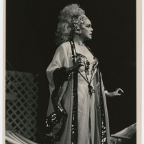 Photograph of Teresa María Rojas (Clitemnestra Plá) in the production, "Electra Garrigó" (Miami, 1987)