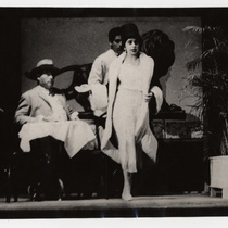 Photograph of the theatrical production, Las vacas gordas (The fat cows)