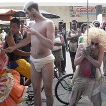 Mariela Brito, Eduardo Martínez, Lorelis Amores in the performance, "La tempestad y la calma"