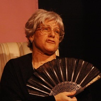 Photographs of the theatrical production, Viejas, vírgenes y putas (Miami, 2015)