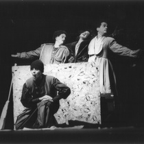 Photograph of Déxter Cápiro (Nicleto), Amarilys Núñez (Pilano), Mario Guerra (Dimanisio) and Grettel Trujillo (Zenón) in the production, "Los siervos"