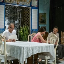 Photographs of the Production, "Contigo pan y cebolla".