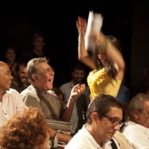 Mariela Brito (Yara la China) and audience in the performance, "Cubalandia"