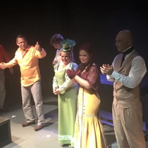 Photographs of the theatrical production, La profesión de la Sra. Warren (Miami, 2015)