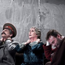 Photographs of a rehearsal for the theatrical production, Cartas de amor a Stalin