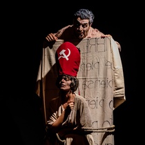 Photographs of rehearsal for the theatrical production, Dos viejos pánicos