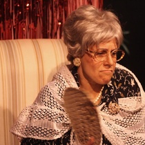 Photographs of the theatrical production, Viejas, vírgenes y putas (Miami, 2015)