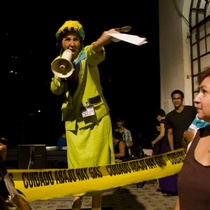 Mariela Brito in the café-teatro, "La última cena"