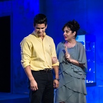 Photograph of the Production, "Un mundo de cristal"