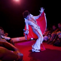 Nelda Castillo in the café-teatro, "La última cena"