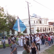 Photograph of the procession, "A la eterna memoria"