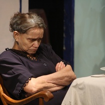 Photographs of the Production, "Contigo pan y cebolla" (Akuara Teatro)