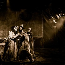 Photographs of the production, "La orgía"