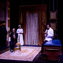 Photographs of rehearsal for the theatrical production, El cuarto de al lado