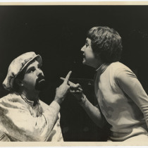 Miguel Angel Abadía (El Rey Carlos) and Glenda Díaz Rigau (Juana), in "La alondra"