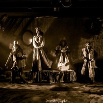 Photographs of the production, "La orgía"