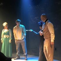 Photographs of the theatrical production, La profesión de la Sra. Warren (Miami, 2015)