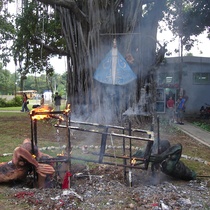 Photograph of the performance, "Humo en las altas torres"