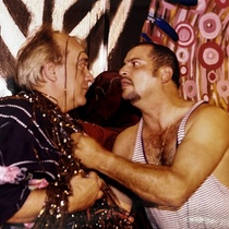 Photographs of the production, Alto riesgo