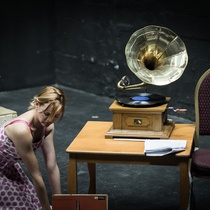 Photographs of a rehearsal for the theatrical production, El día que me quieras