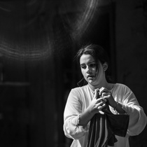 Photographs of rehearsal for the theatrical production, Un mundo de cristal