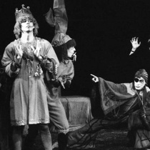 Photographs of Déxter Cápiro in the production, "Fábula del insomnio"