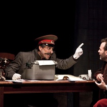 Photograph of the Production, "Cartas de amor a Stalin"