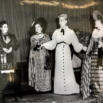 Photographs of the production, Doña Rosita la soltera