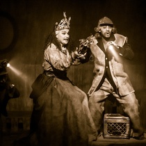 Photographs of the production, "La orgía"