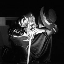 Photographs of the theatrical production, Historia sobre el camino