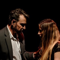 Photographs of the production, "La tectónica de los sentimientos"