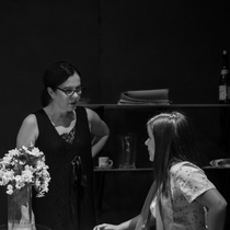 Photographs of rehearsal for the theatrical production, Un mundo de cristal