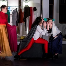 Photographs of the production, "Los cuentos de Canterbury"