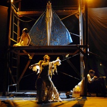 Photograph of the production, "Visiones de la cubanosofía"