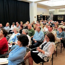 Photographs of the conference, Protagonistas de las 60 en el teatro cubano