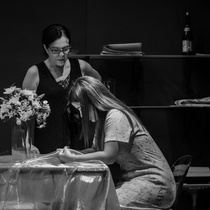 Photographs of rehearsal for the theatrical production, Un mundo de cristal