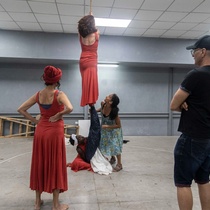 Photographs of a rehearsal for the theatrical production, Mar nuestro