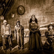 Photographs of the production, "La orgía"