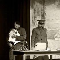 Photographs of rehearsal for the theatrical production, Cartas de amor a Stalin