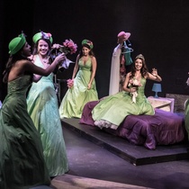 Photograph of the Production, "Las más lindas de la fiesta"